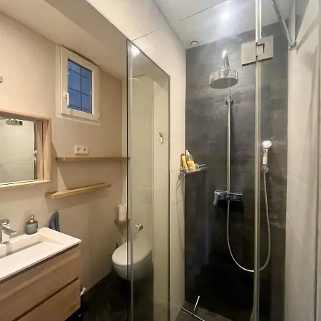 Bright - Canal View Paris