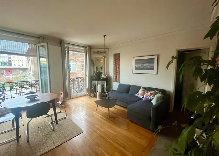 Bright - Canal View Apartament